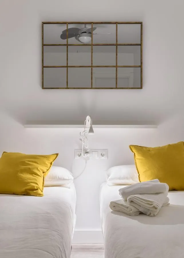 1893 Apartment 180 M. From The Old Town, A/C Bilbao Spain